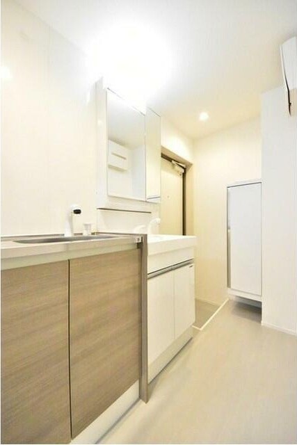 セレブラーレ町屋の物件内観写真