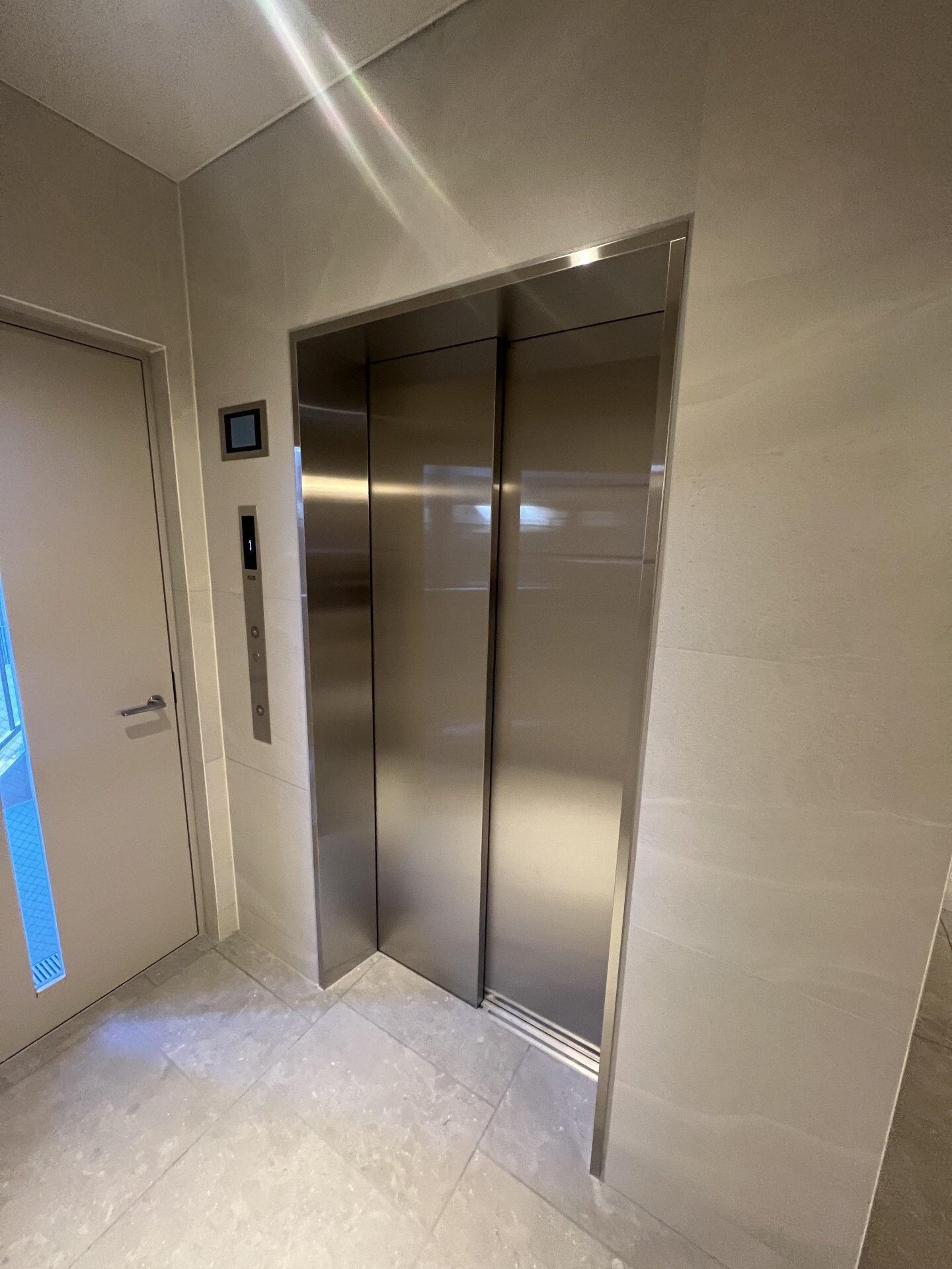 クレストコート町屋の物件内観写真