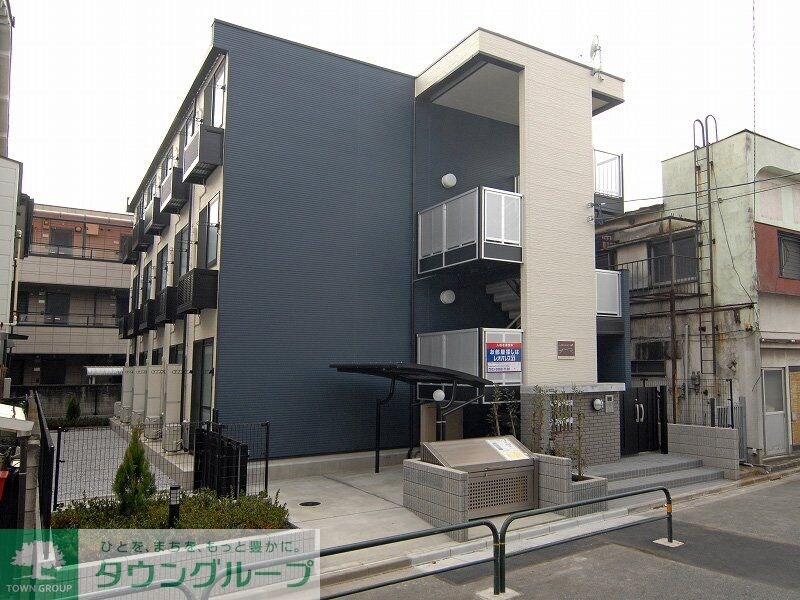 レオパレスアウラの物件外観写真