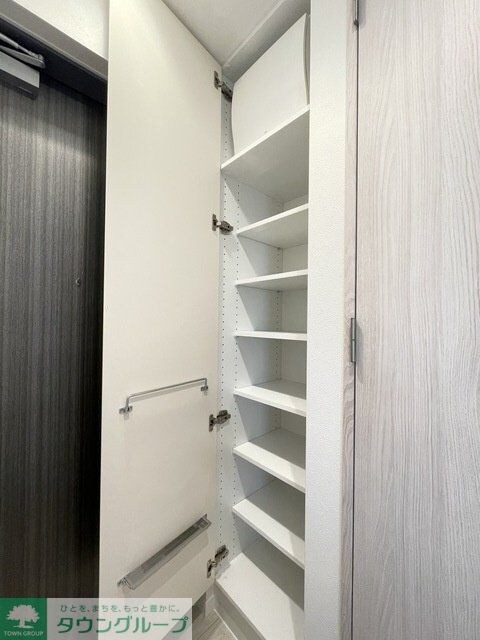 コンフォリア・リヴ文京護国寺の物件内観写真