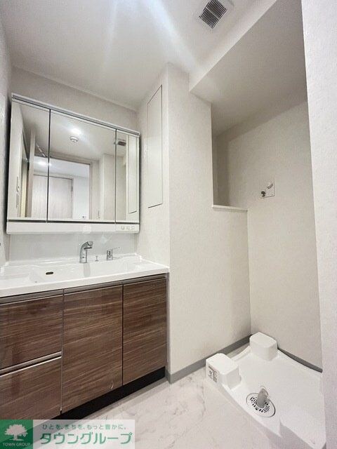 コンフォリア・リヴ文京護国寺の物件内観写真