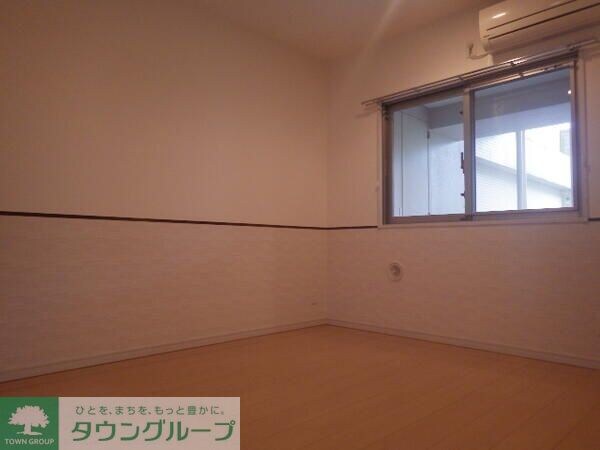 ロイヤルパークス新田の物件内観写真