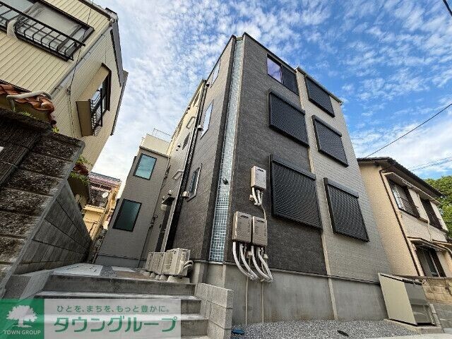 リュクスカーサ梅島の物件外観写真