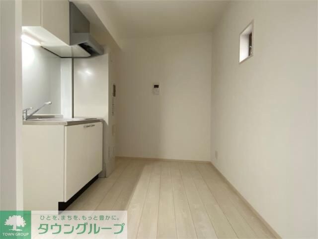 ＬＡＵＲＥＬ西新井栄町の物件内観写真