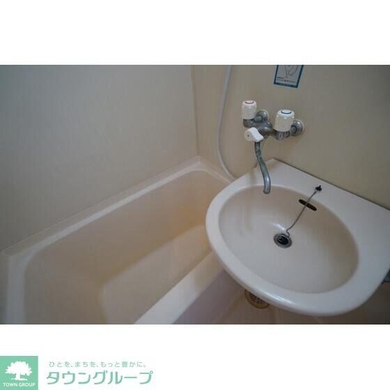 エレガンス綾瀬６の物件内観写真