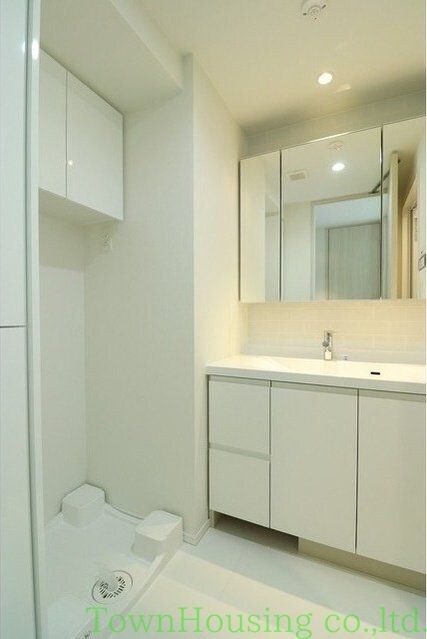 リバーレ麻布十番の物件内観写真