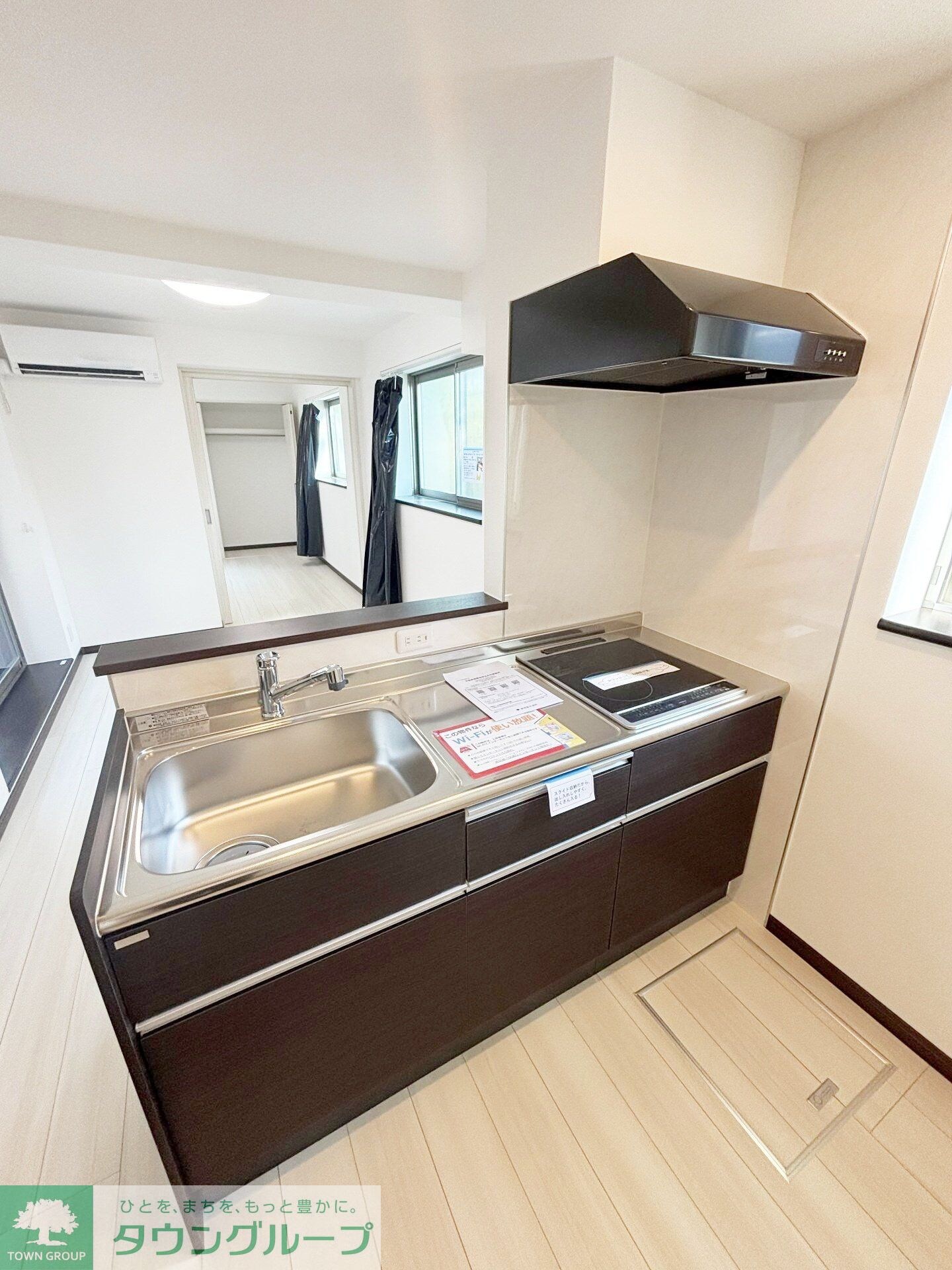 Lares East（ラレースイースト）の物件内観写真