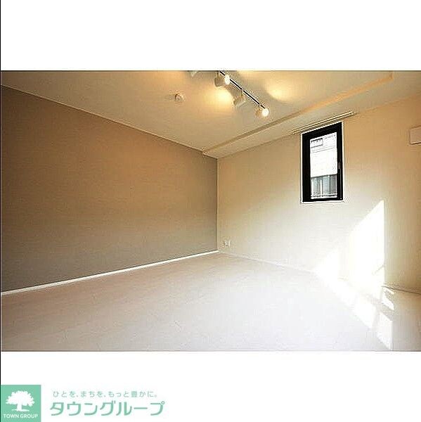 グローリオシェルト神宮前の物件内観写真