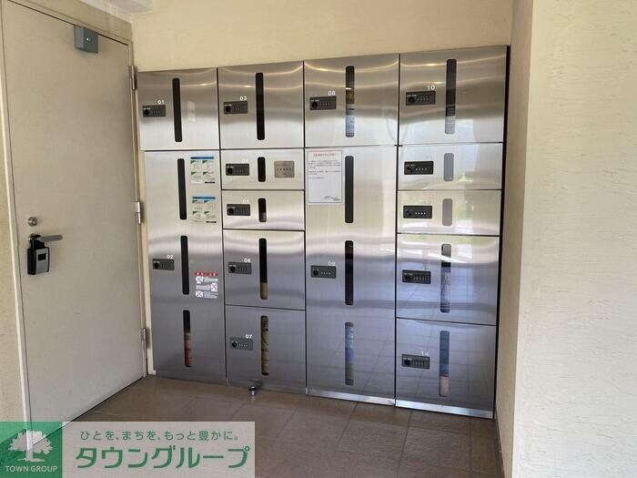 モニュメントスクウェア　弐番館の物件内観写真