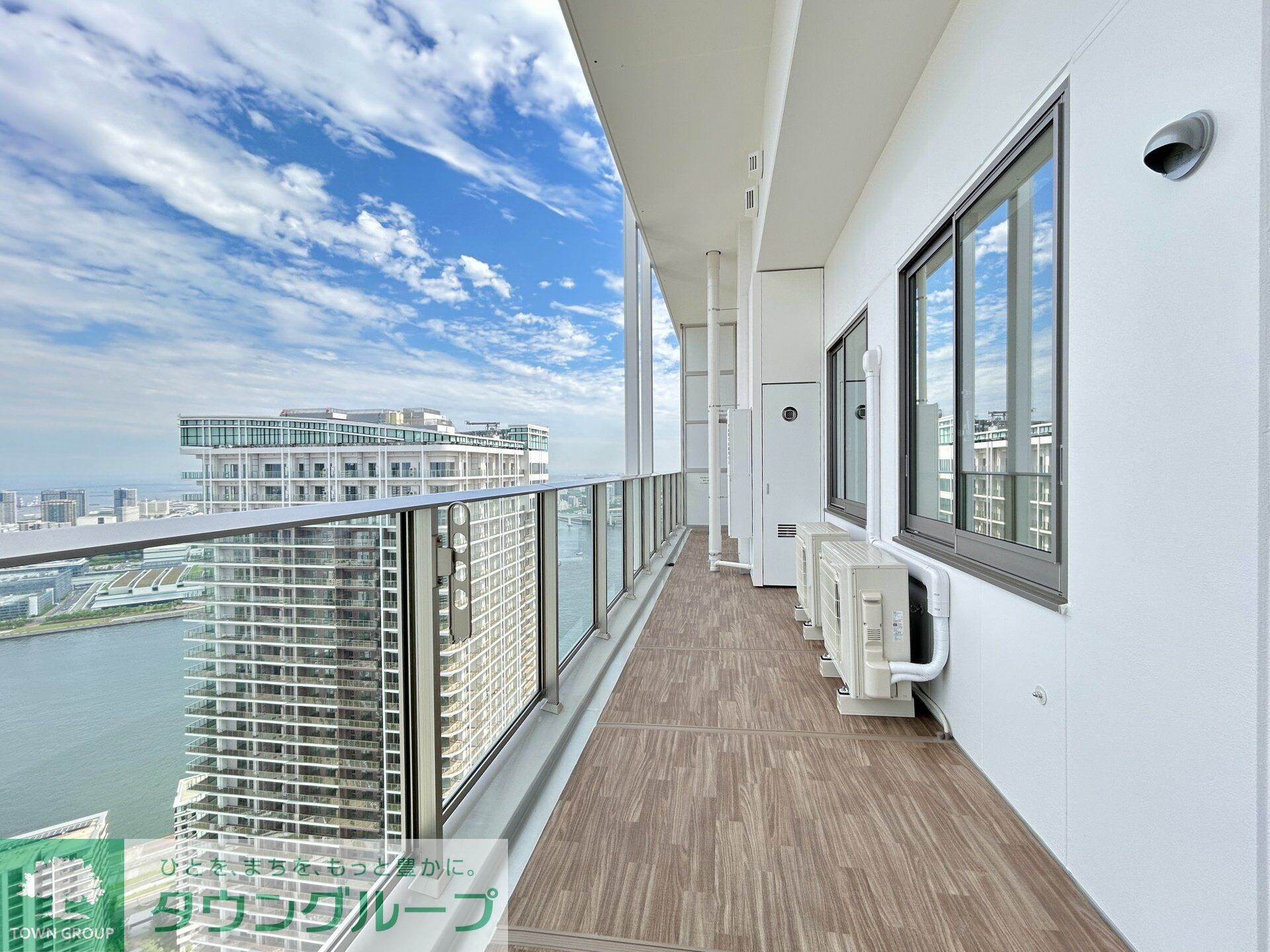 ＨＡＲＵＭＩ　ＦＬＡＧ　ＳＵＮ　ＶＩＬＬＡＧＥ　Ｔ棟の物件内観写真