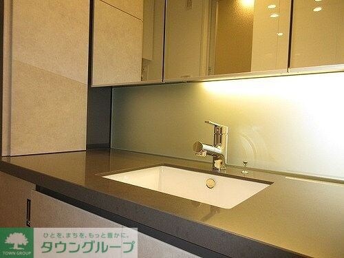 ＨＡＲＵＭＩ　ＦＬＡＧ　ＳＵＮ　ＶＩＬＬＡＧＥ　Ｔ棟の物件内観写真