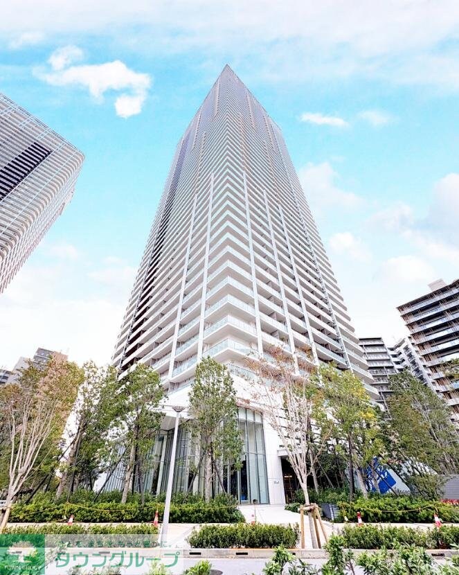 ＨＡＲＵＭＩ　ＦＬＡＧ　ＳＵＮ　ＶＩＬＬＡＧＥ　Ｔ棟の物件外観写真