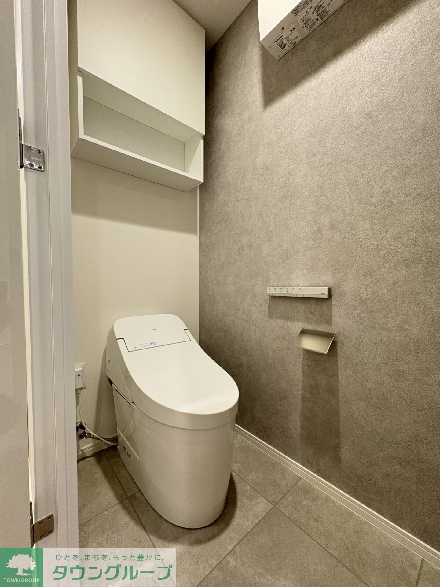 ＨＡＲＵＭＩ　ＦＬＡＧ　ＳＵＮ　ＶＩＬＬＡＧＥ　Ｔ棟の物件内観写真