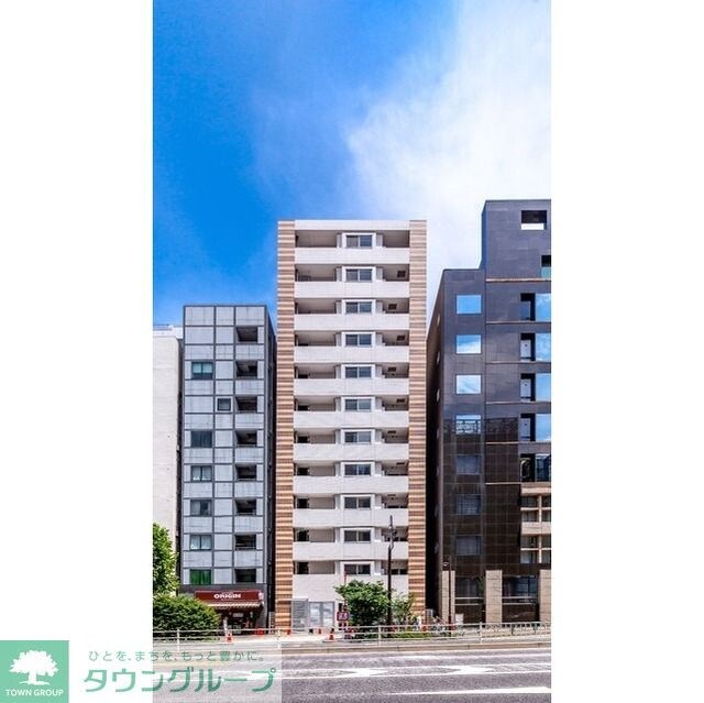 リバーレ東新宿の物件外観写真