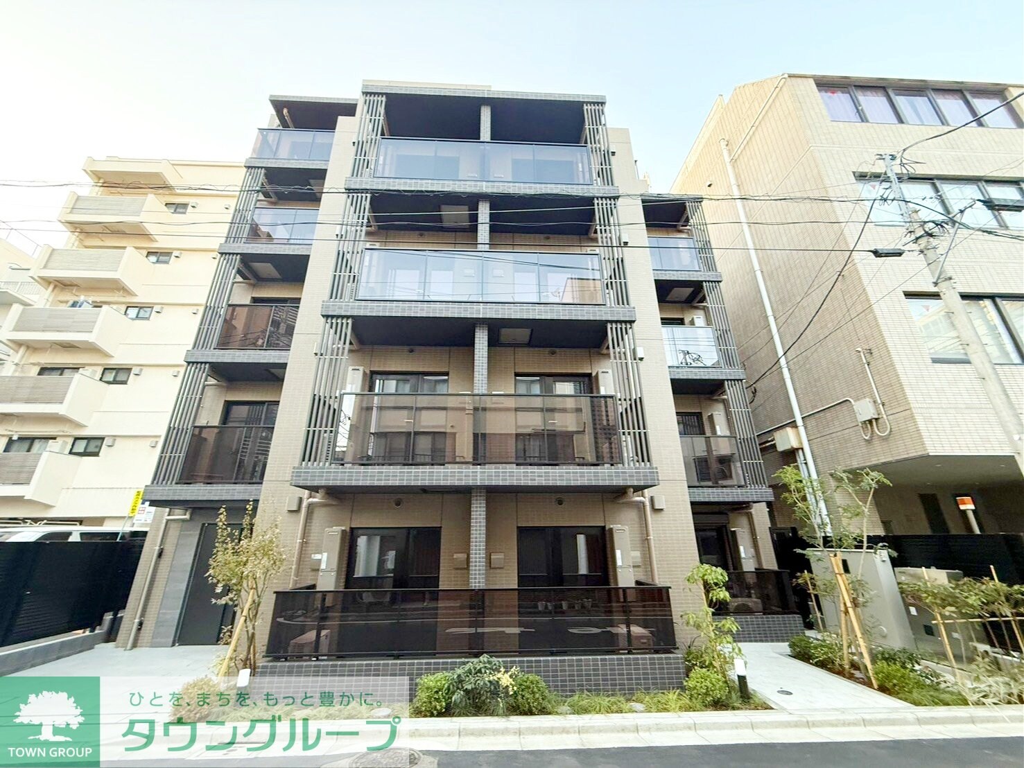 コンポジット早稲田鶴巻町の物件外観写真