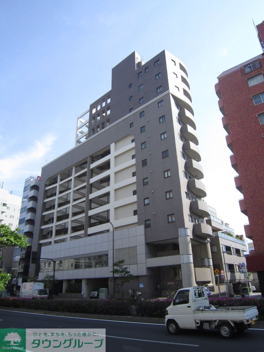 コロネード春日の物件外観写真