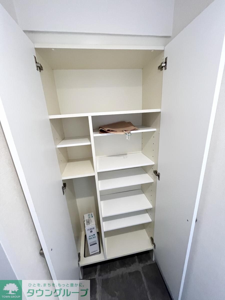 ＯＮＥ ＲＯＯＦ ＦＬＡＴ ＴＯＧＯＳＨＩの物件内観写真