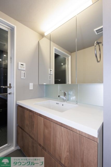 シャトレ信濃町の物件内観写真