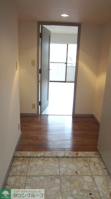 メゾン里仁の物件内観写真