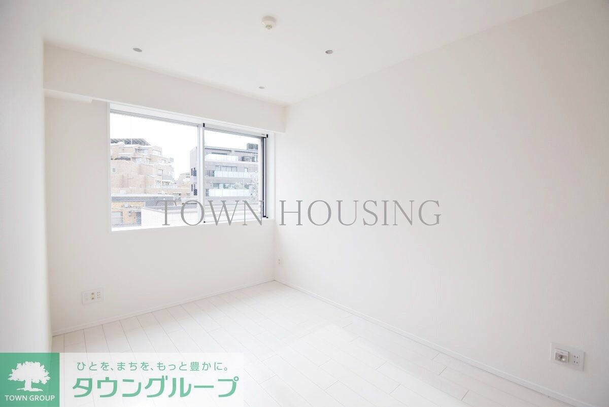 Brillia ist 西麻布霞町の物件内観写真