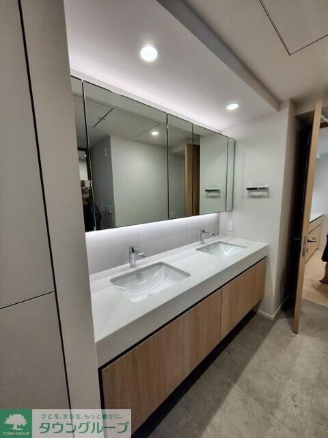 ザ・パークハウス千代田六番町の物件内観写真