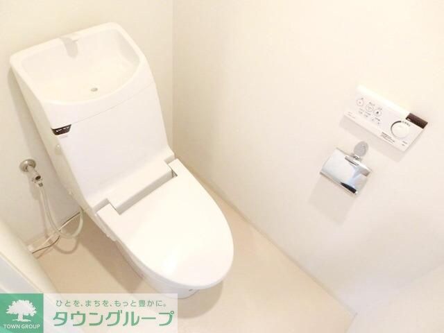 コスモリード新宿余丁町の物件内観写真