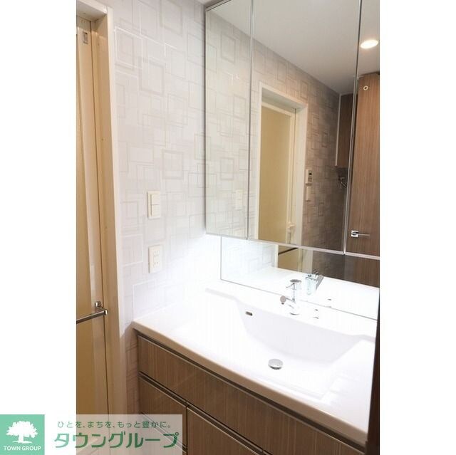 コンフォリア新宿の物件内観写真