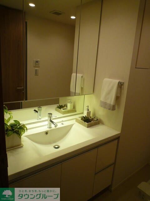 メゾンカルム本郷の物件内観写真