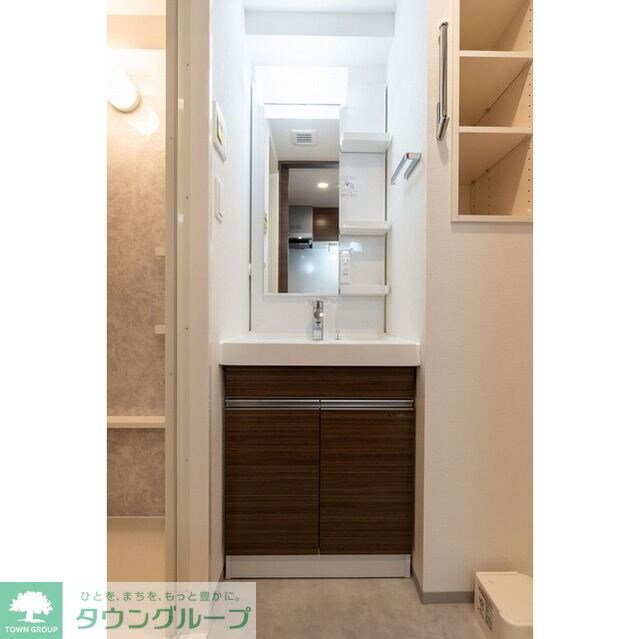 コンフォリア・リヴ北新宿の物件内観写真