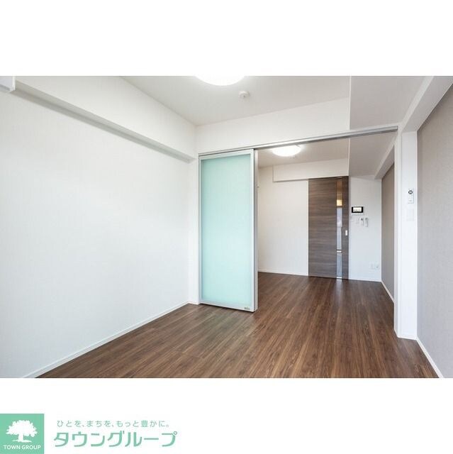 コンフォリア・リヴ北新宿の物件内観写真