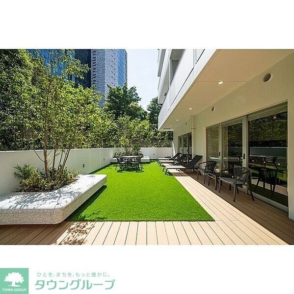 コンフォリア東新宿の物件内観写真