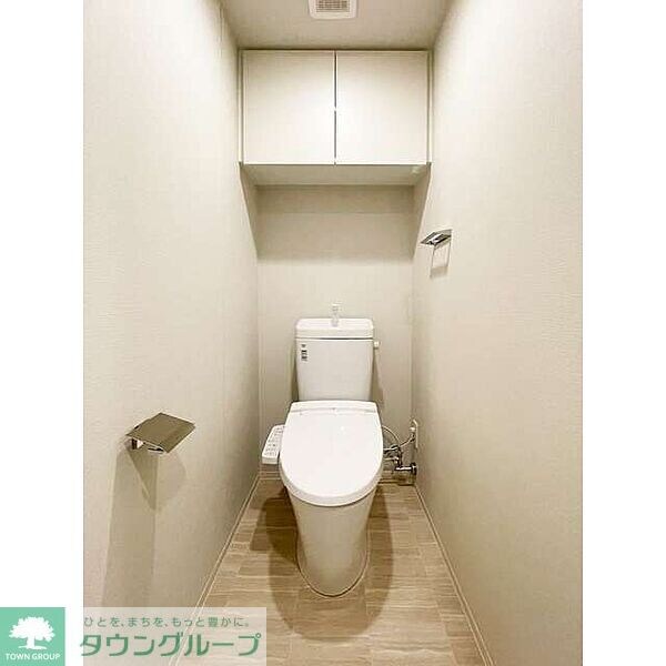 コンフォリア東新宿の物件内観写真