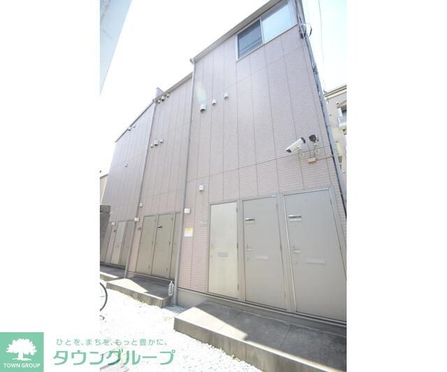 ラターシュ本郷の物件外観写真