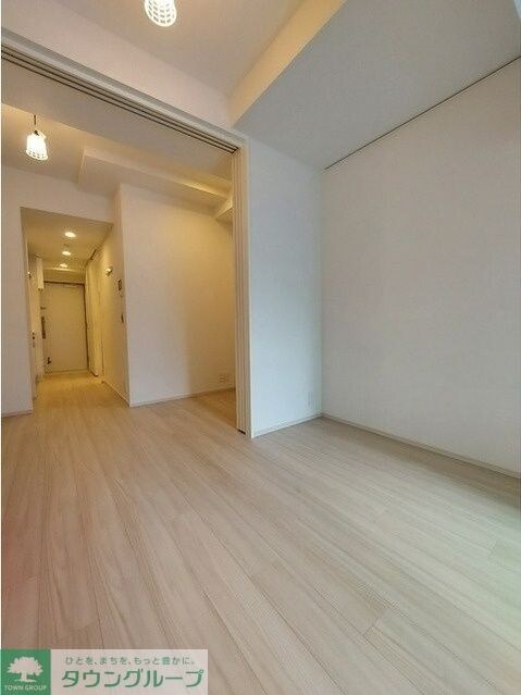 コンフォリア東新宿の物件内観写真