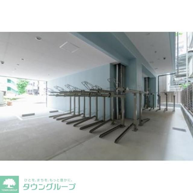 ＵＰＰＥＲ　ＦＩＥＬＤ　ＷＯＯＤの物件内観写真