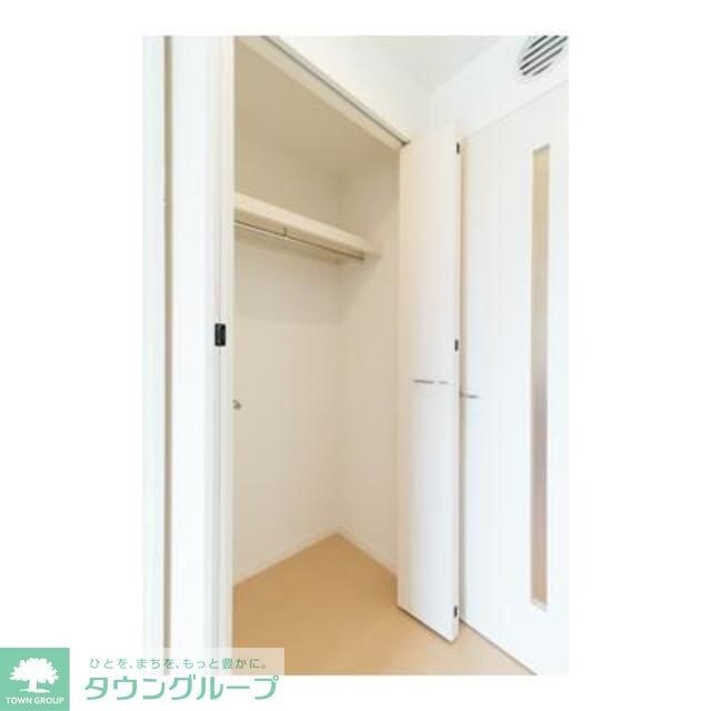 ＵＰＰＥＲ　ＦＩＥＬＤ　ＷＯＯＤの物件内観写真