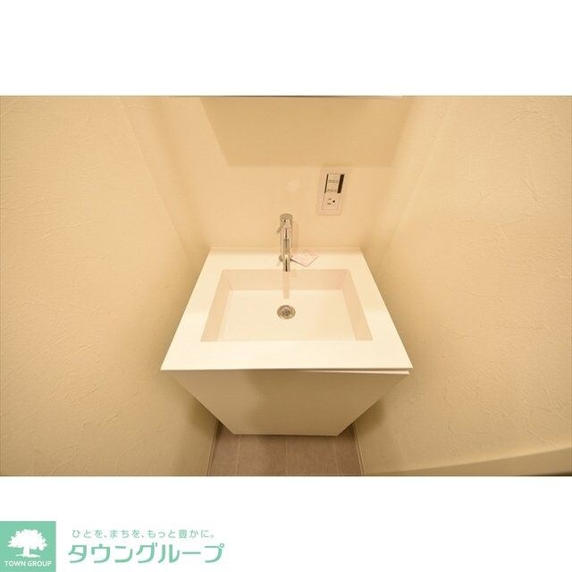 ファーヴァル代々木上原の物件内観写真