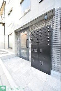 ファーヴァル代々木上原の物件外観写真