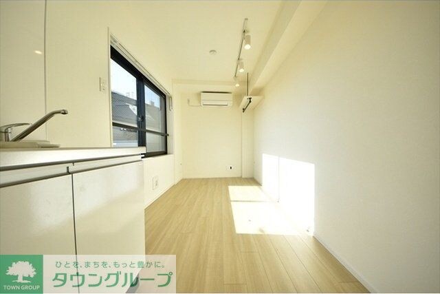 ファーヴァル代々木上原の物件内観写真