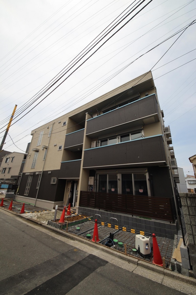 アンソレイエの物件外観写真