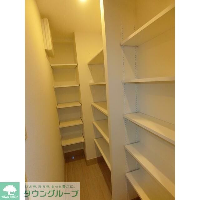 ドゥーエ西大島IIIの物件内観写真