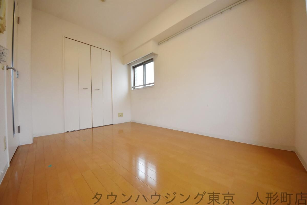 カスタリア新富町IIIの物件内観写真