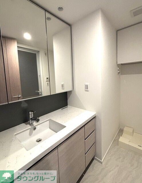 ＨＡＲＵＭＩ　ＦＬＡＧ　ＳＵＮ　ＶＩＬＬＡＧＥ　Ｔ棟の物件内観写真