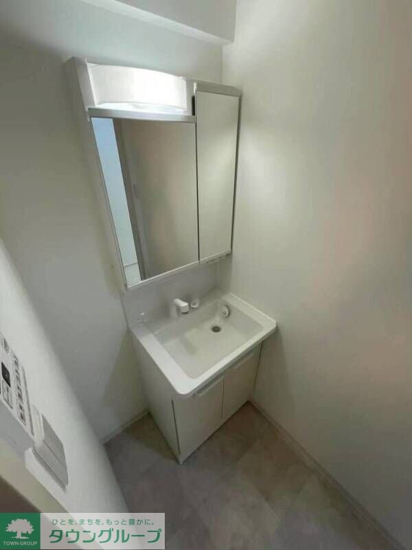 ニューハイツ八丁堀の物件内観写真