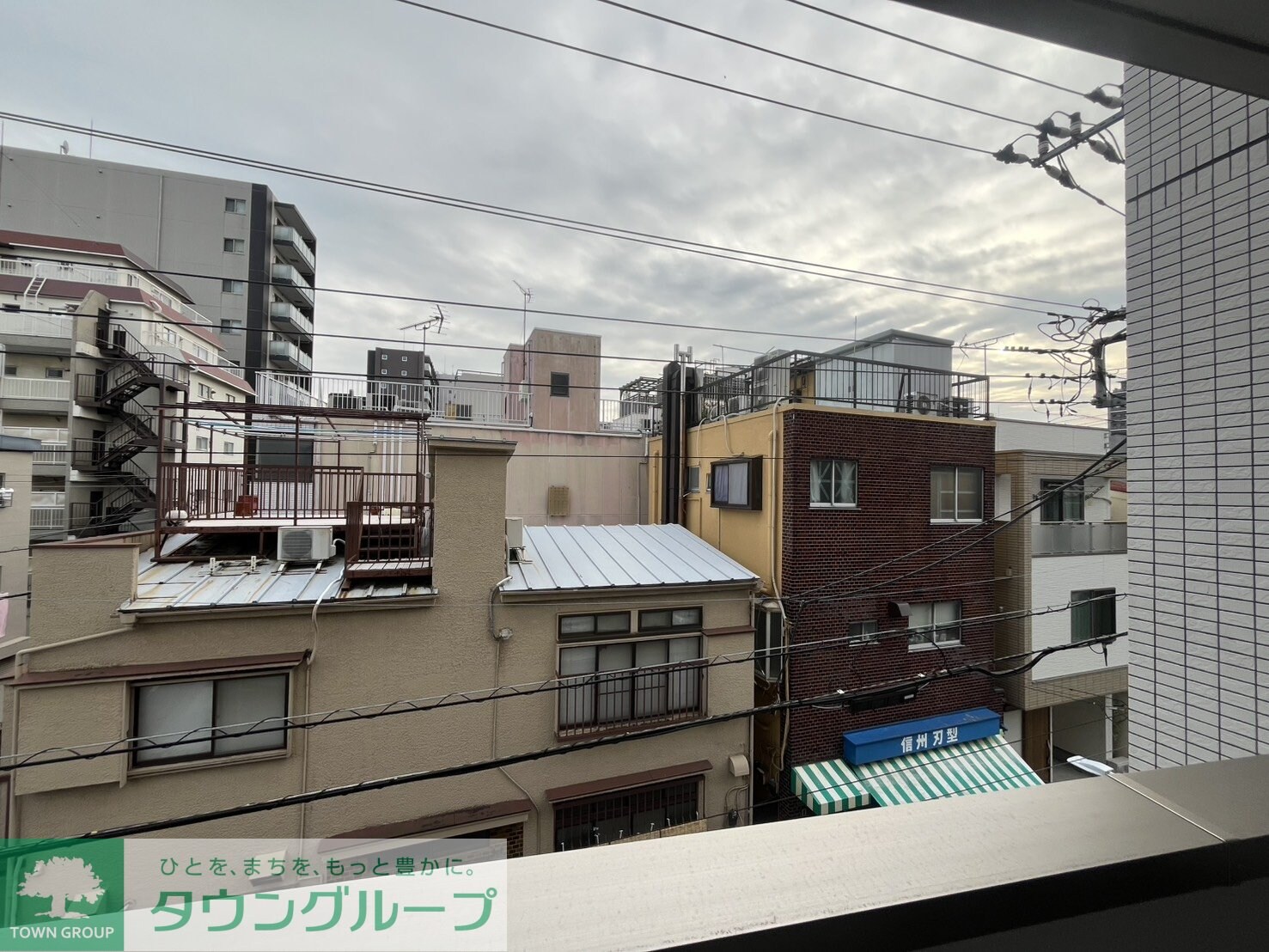 ＣｏｕｒｔｙａｒｄＡｓａｋｕｓａの物件内観写真