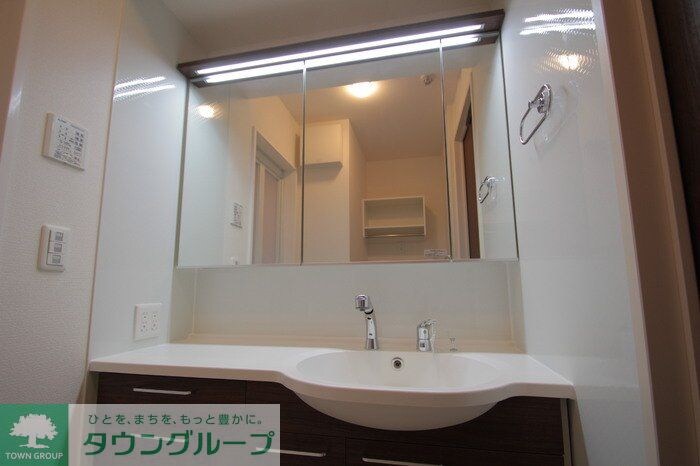 moon bow (ムーン　ボ－)の物件内観写真