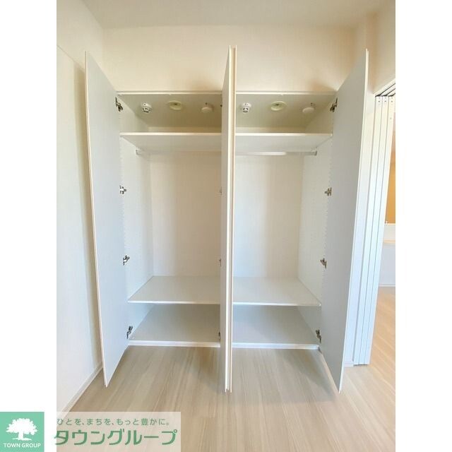 コンフォリア・リヴ千住の物件内観写真