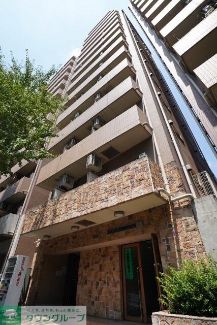 リクレイシア西麻布I番館の物件外観写真