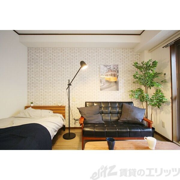 アスール江坂の物件内観写真