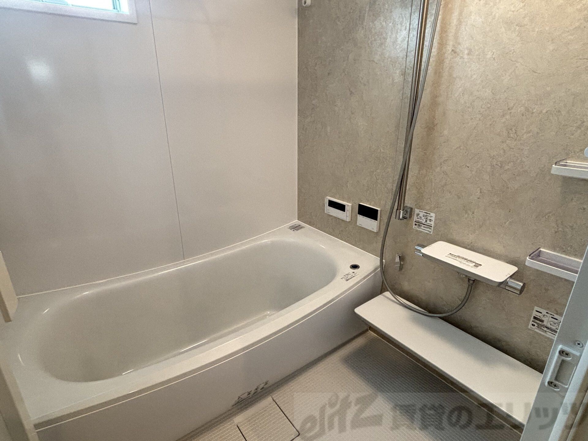 ファミリエ津之江A棟の物件内観写真